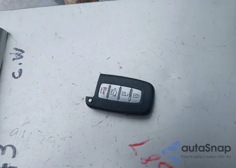 2013 Hyundai Sonata Hybrid Limited z USA, uszkodzony, nr VIN KMHEC4A45DA095186